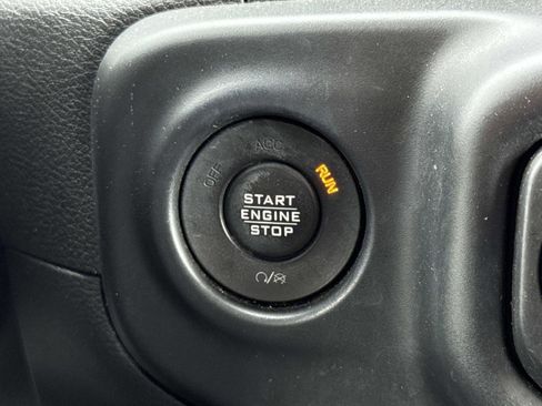 Used 2020 Jeep Wrangler Unlimited Sport S image 14