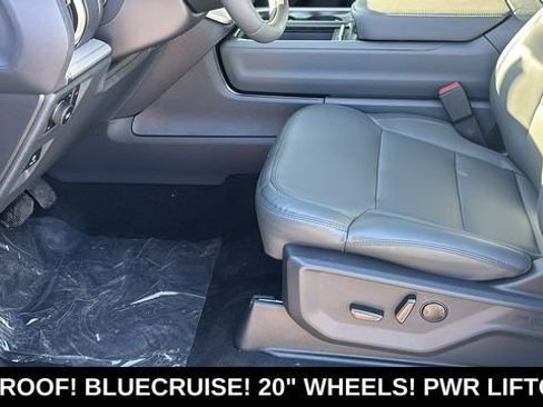 New 2026 Ford Expedition Active AWD/4WD image 25