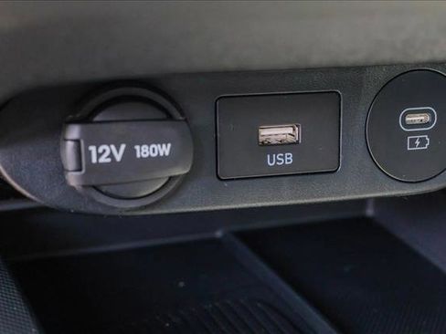 New 2025 Hyundai Elantra SEL image 21