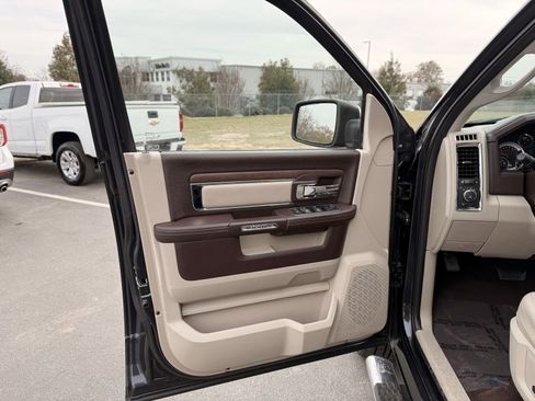 Used 2015 RAM 1500 Laramie w/ Convenience Group image 14