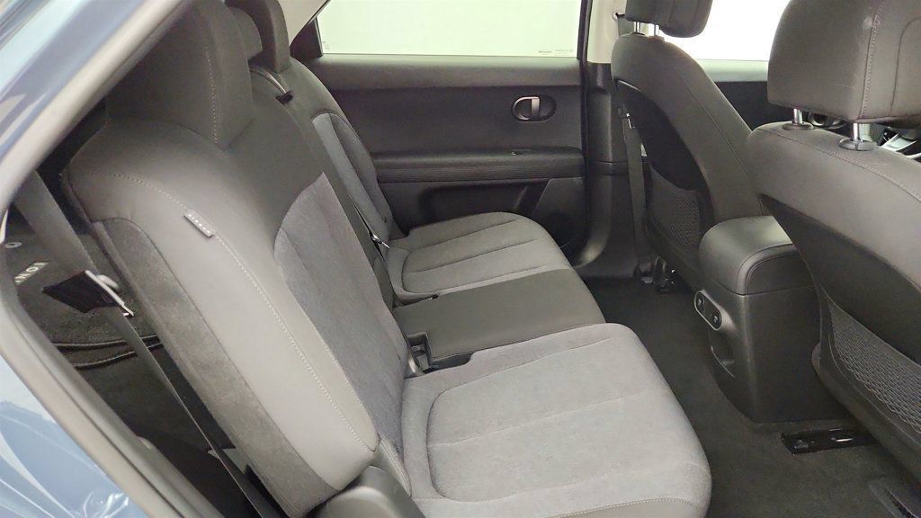 Used 2025 Hyundai Ioniq 5 SE AWD/4WD image 22