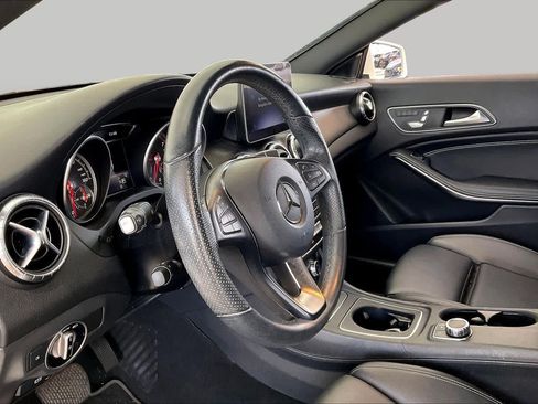 Used 2019 Mercedes-Benz CLA 250 image 17