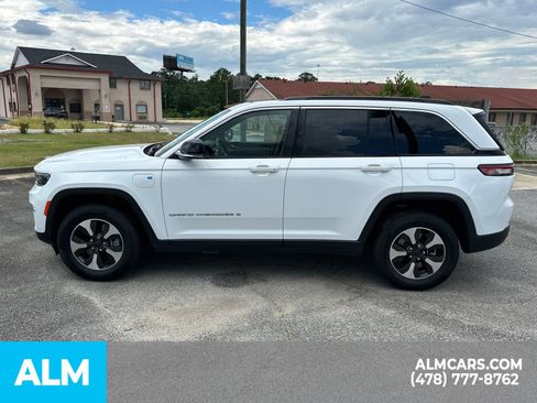 Used 2024 Jeep Grand Cherokee Limited 4xe AWD/4WD image 9