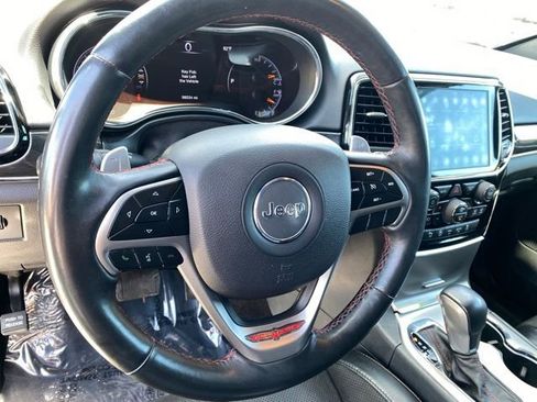 Used 2019 Jeep Grand Cherokee Trailhawk AWD/4WD image 12