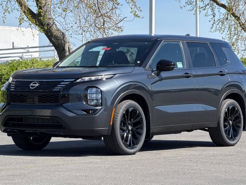 New 2026 Nissan Rogue SL image 8