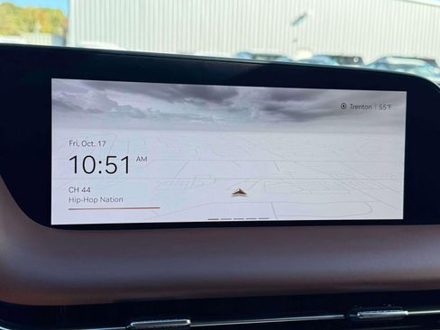 Used 2024 Genesis G90 3.5T image 28