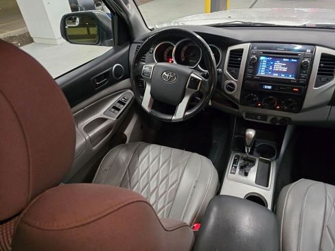 Used 2012 Toyota Tacoma 4x4 Double Cab w/ TRD Off-Road Pkg image 39