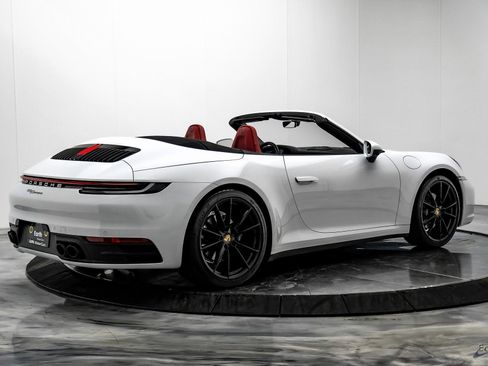 Used 2021 Porsche 911 Carrera 4 image 16