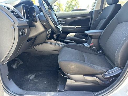 Used 2021 Mitsubishi Outlander Sport SE FWD image 6