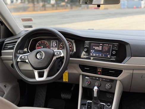 Used 2019 Volkswagen Jetta S w/ Driver Assistance Package image 15