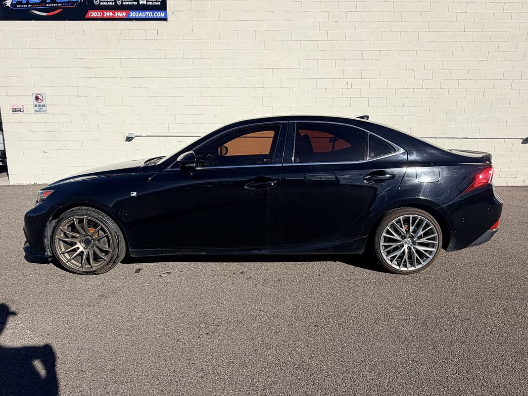 Used 2016 Lexus IS 200t w/ F Sport Package RWD image 8