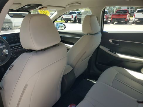 Used 2026 Hyundai Sonata SEL FWD image 12