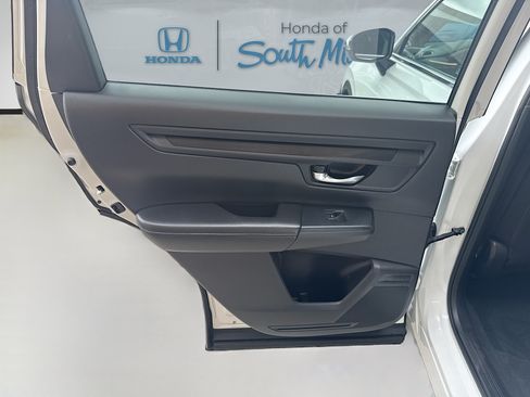 Certified 2025 Honda CR-V LX image 25