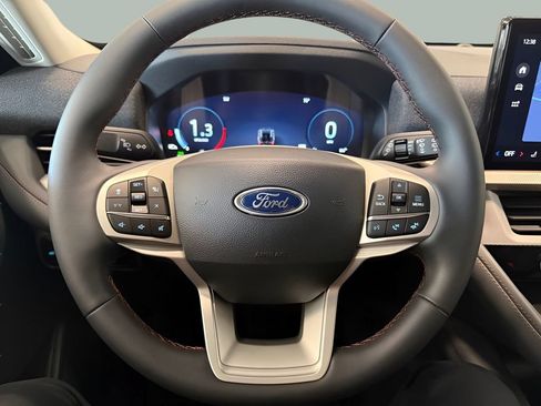 New 2026 Ford Explorer Active AWD/4WD image 21