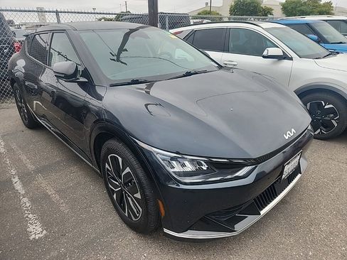 Used 2023 Kia EV6 Wind RWD image 1