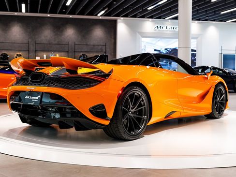 New 2026 McLaren 750S Spider image 15