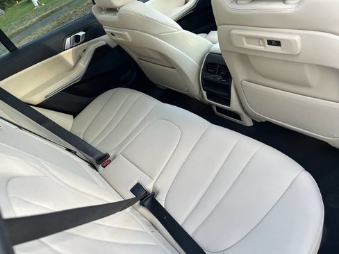 Used 2021 BMW X5 xDrive40i image 37