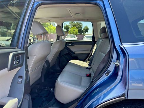 Used 2018 Subaru Forester 2.5i Limited AWD/4WD image 9