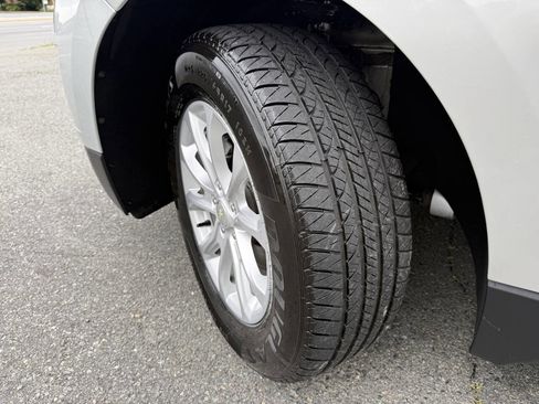 Used 2018 Chevrolet Equinox LT AWD/4WD image 24