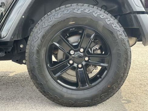 Used 2021 Jeep Wrangler Unlimited Sahara image 11