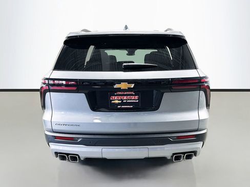 New 2026 Chevrolet Traverse LT w/ Sun and Wheel Package FWD image 7