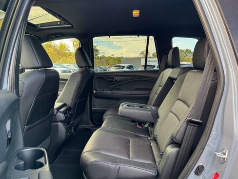 Used 2024 Honda Passport Black Edition image 20