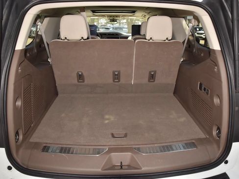 Used 2024 GMC Yukon XL Denali w/ Advanced Technology Package AWD/4WD image 42