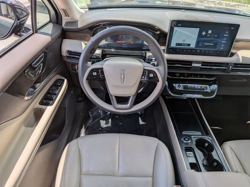 Used 2023 Lincoln Corsair Reserve w/ Equipment Group 201A image 18