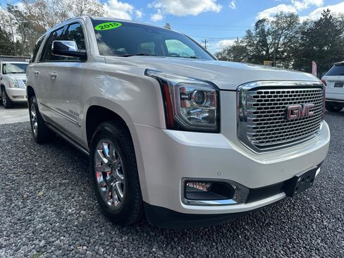 Used 2015 GMC Yukon Denali w/ Premium Package image 18