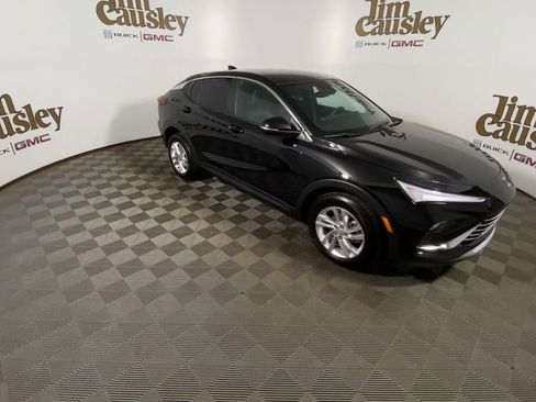 Used 2024 Buick Envista Preferred w/ Convenience I Package FWD image 2