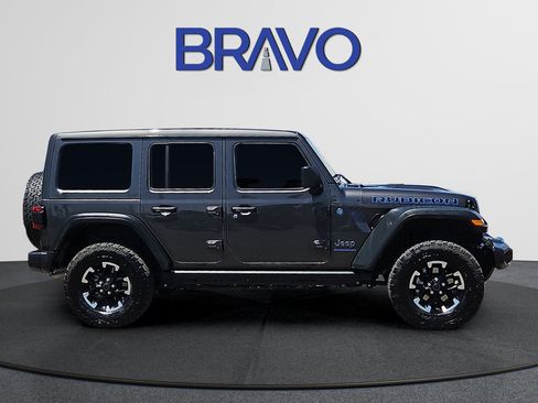 Used 2025 Jeep Wrangler Unlimited Rubicon 4xe w/ Safety Group AWD/4WD image 5