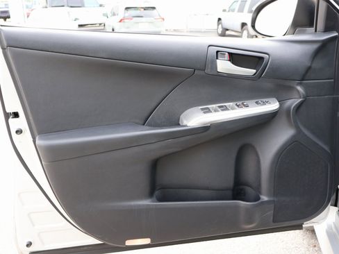 Used 2013 Toyota Camry SE image 20