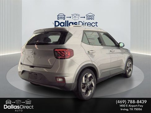Used 2023 Hyundai Venue SEL image 6