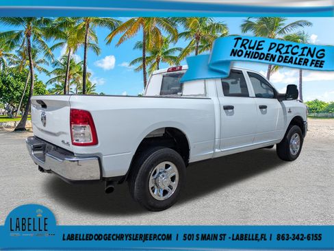 Used 2024 RAM 2500 Tradesman w/ Chrome Appearance Group AWD/4WD image 4