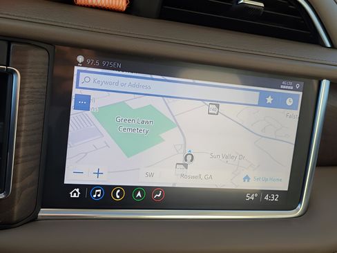 Used 2021 GMC Yukon XL Denali w/ Denali Premium Package image 22