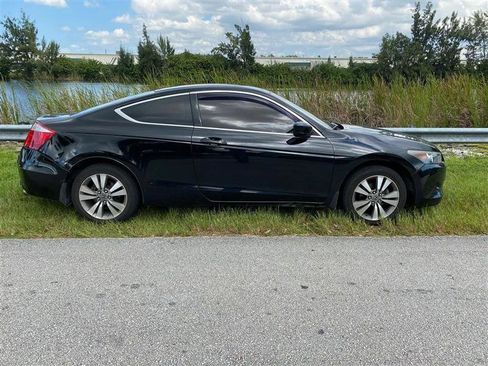 Used 2009 Honda Accord EX-L image 3