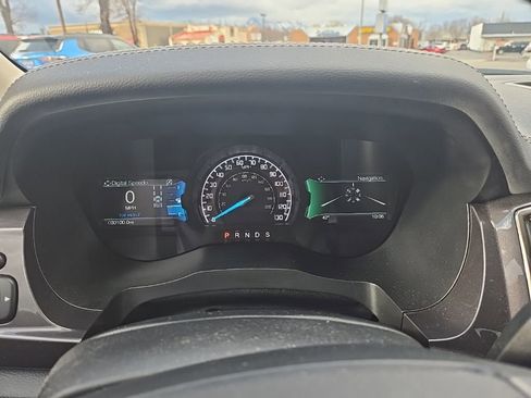 Used 2019 Ford Ranger Lariat w/ Equipment Group 501A Mid image 16