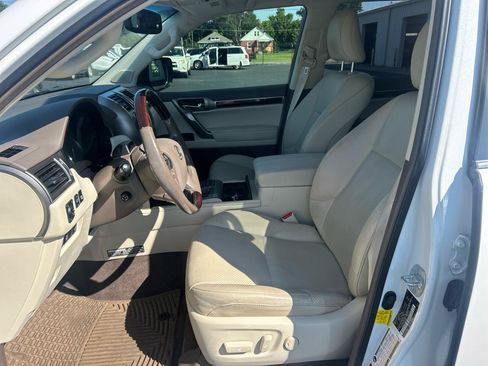 Used 2019 Lexus GX 460 Luxury AWD/4WD image 10