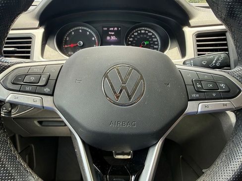 Used 2021 Volkswagen Atlas SE w/ Towing Package AWD/4WD image 24