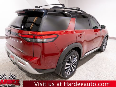 Used 2022 Nissan Pathfinder Platinum w/ Cargo Package AWD/4WD image 5