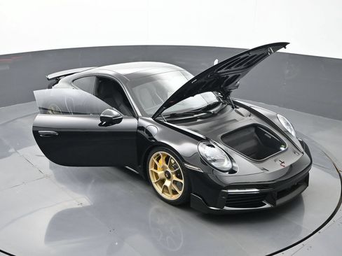 Certified 2024 Porsche 911 Turbo AWD/4WD image 30