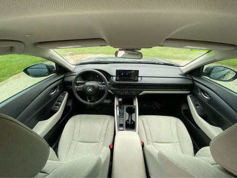 Used 2025 Honda Accord LX image 26
