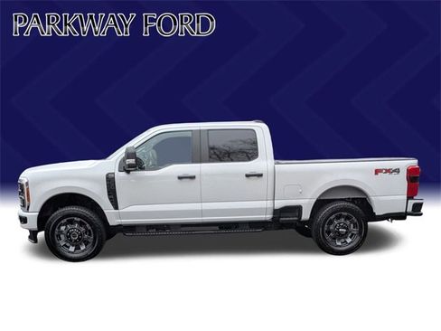 Used 2023 Ford F250 XL w/ STX Appearance Package image 8
