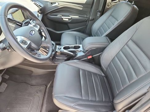 Used 2016 Ford Escape Titanium w/ Equipment Group 301A AWD/4WD image 29