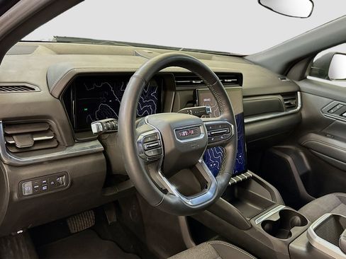 Used 2025 GMC Terrain Elevation image 18