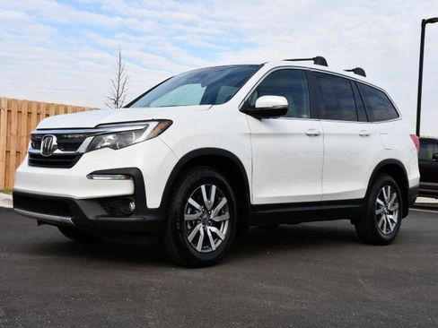 Used 2020 Honda Pilot EX image 4