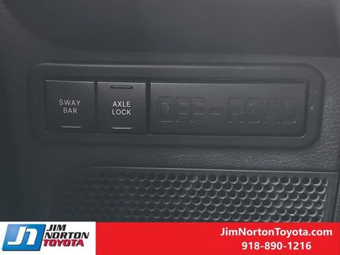 Used 2013 Jeep Wrangler Unlimited Rubicon AWD/4WD image 23
