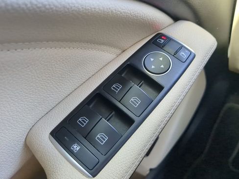 Used 2018 Mercedes-Benz GLA 250 image 28