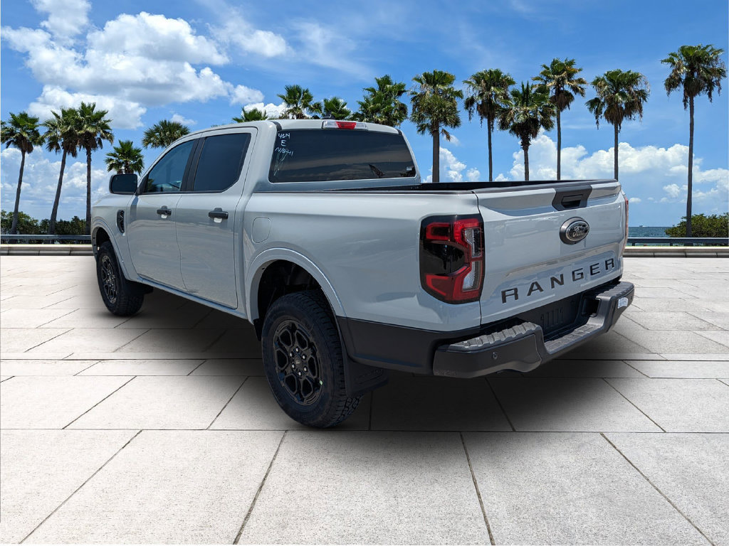 New 2026 Ford Ranger XLT w/ Black Appearance Package RWD image 5