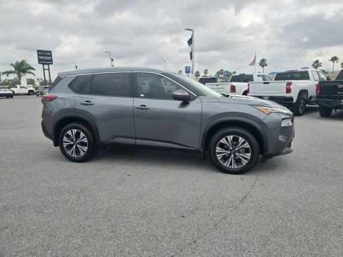 Used 2023 Nissan Rogue SV w/ SV Premium B Package FWD image 5